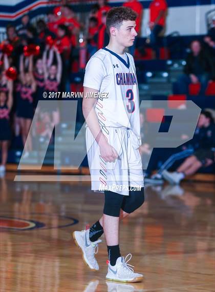 Thumbnail 3 in Loyola @ Chaminade photogallery.