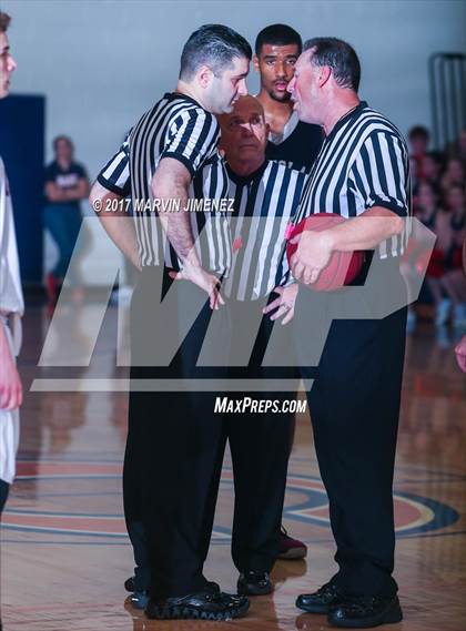 Thumbnail 2 in Loyola @ Chaminade photogallery.