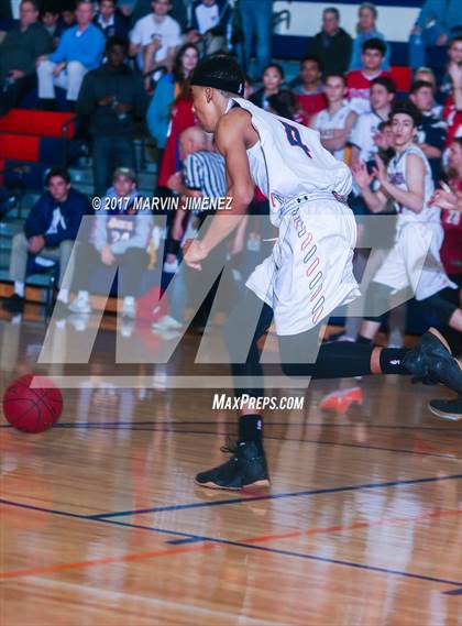 Thumbnail 3 in Loyola @ Chaminade photogallery.