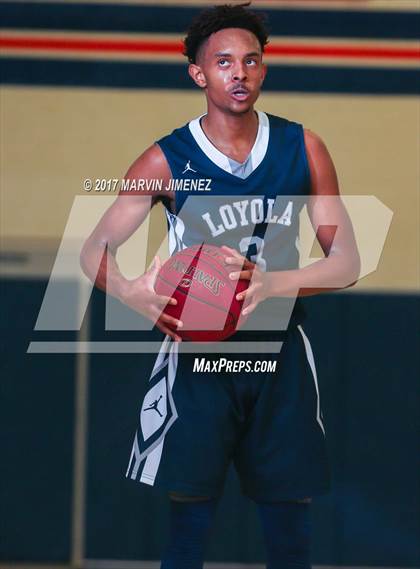 Thumbnail 3 in Loyola @ Chaminade photogallery.