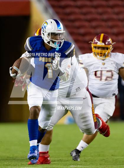 Thumbnail 3 in Serra vs. Menlo-Atherton photogallery.