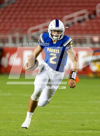 Thumbnail 2 in Serra vs. Menlo-Atherton photogallery.
