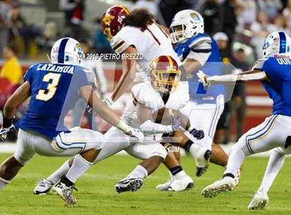 Thumbnail 2 in Serra vs. Menlo-Atherton photogallery.