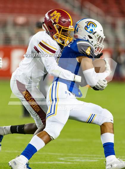 Thumbnail 2 in Serra vs. Menlo-Atherton photogallery.