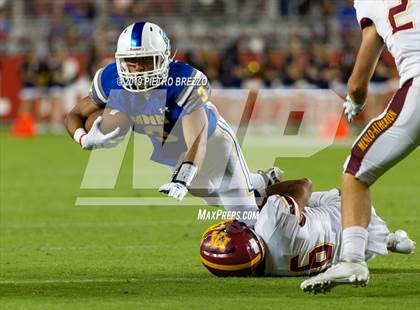 Thumbnail 2 in Serra vs. Menlo-Atherton photogallery.
