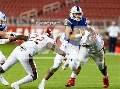 Thumbnail 1 in Serra vs. Menlo-Atherton photogallery.