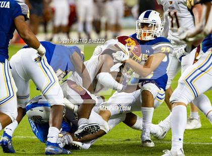 Thumbnail 1 in Serra vs. Menlo-Atherton photogallery.
