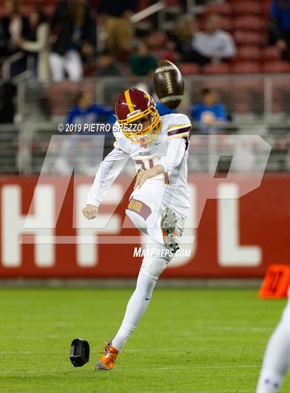 Thumbnail 1 in Serra vs. Menlo-Atherton photogallery.