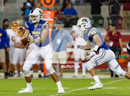 Thumbnail 3 in Serra vs. Menlo-Atherton photogallery.