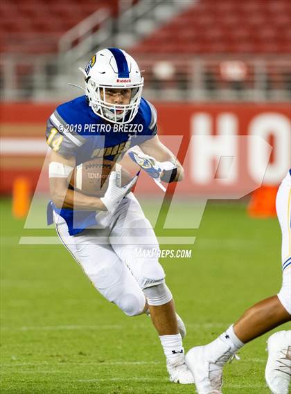 Thumbnail 3 in Serra vs. Menlo-Atherton photogallery.