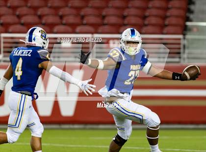 Thumbnail 3 in Serra vs. Menlo-Atherton photogallery.