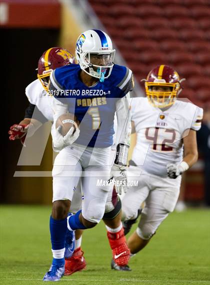 Thumbnail 1 in Serra vs. Menlo-Atherton photogallery.