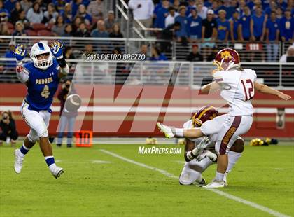 Thumbnail 3 in Serra vs. Menlo-Atherton photogallery.