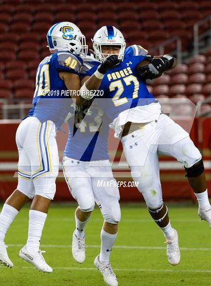 Thumbnail 3 in Serra vs. Menlo-Atherton photogallery.