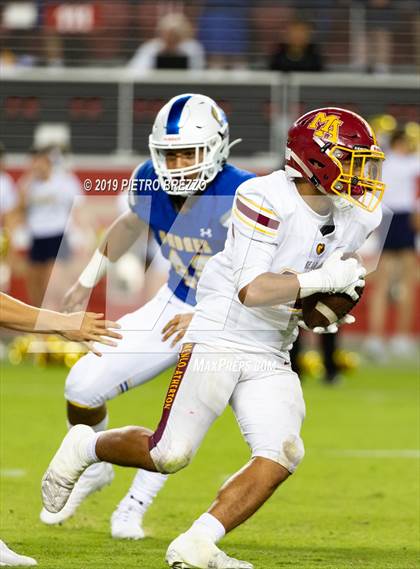 Thumbnail 2 in Serra vs. Menlo-Atherton photogallery.
