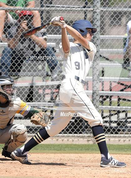 Thumbnail 3 in St. John Bosco vs. Edison (G1) photogallery.