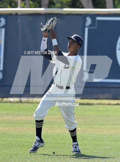 Thumbnail 2 in St. John Bosco vs. Edison (G1) photogallery.