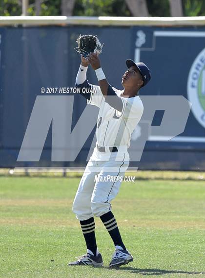 Thumbnail 3 in St. John Bosco vs. Edison (G1) photogallery.