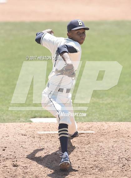 Thumbnail 3 in St. John Bosco vs. Edison (G1) photogallery.