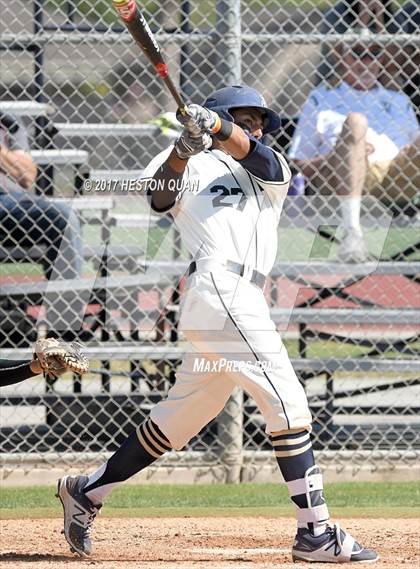 Thumbnail 2 in St. John Bosco vs. Edison (G1) photogallery.