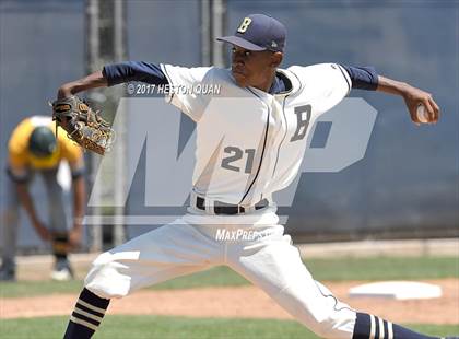Thumbnail 1 in St. John Bosco vs. Edison (G1) photogallery.