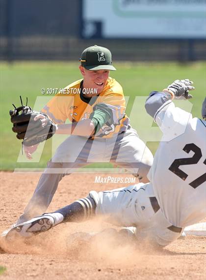 Thumbnail 3 in St. John Bosco vs. Edison (G1) photogallery.