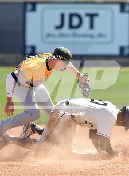 Thumbnail 3 in St. John Bosco vs. Edison (G1) photogallery.
