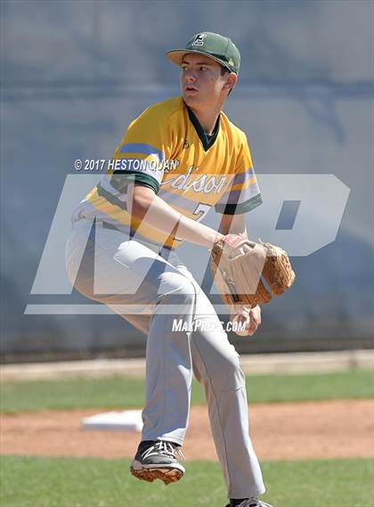 Thumbnail 2 in St. John Bosco vs. Edison (G1) photogallery.