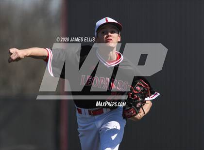 Thumbnail 1 in Lorena vs. Franklin photogallery.