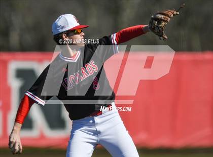 Thumbnail 1 in Lorena vs. Franklin photogallery.