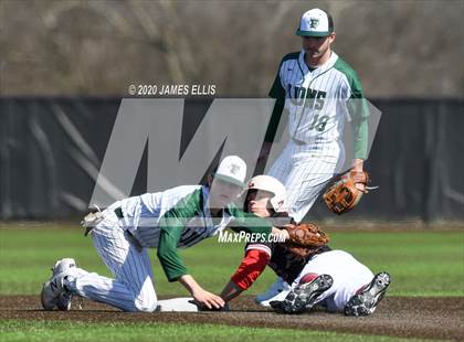 Thumbnail 2 in Lorena vs. Franklin photogallery.