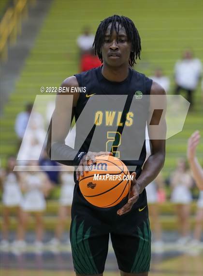 Thumbnail 2 in Marist vs Spencer (GHSA 4A State Playoff - Quarterfinals) photogallery.