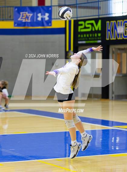 Thumbnail 1 in Leo @ East Noble photogallery.