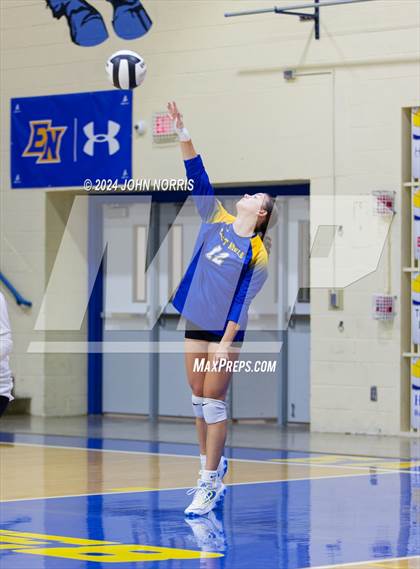 Thumbnail 1 in Leo @ East Noble photogallery.