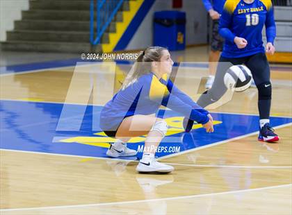Thumbnail 1 in Leo @ East Noble photogallery.