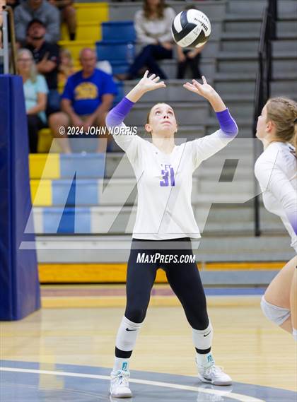Thumbnail 3 in Leo @ East Noble photogallery.