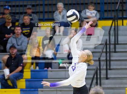 Thumbnail 3 in Leo @ East Noble photogallery.