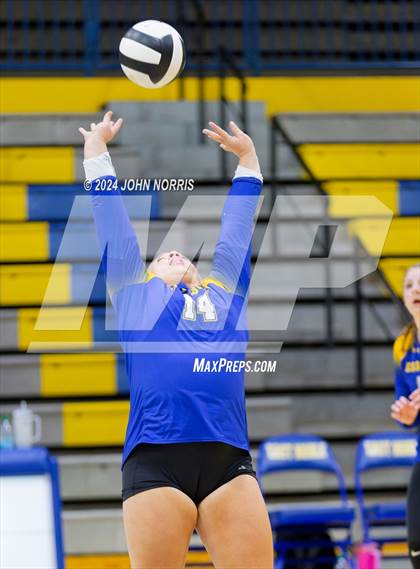 Thumbnail 3 in Leo @ East Noble photogallery.