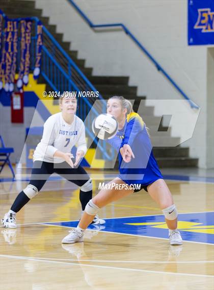 Thumbnail 1 in Leo @ East Noble photogallery.