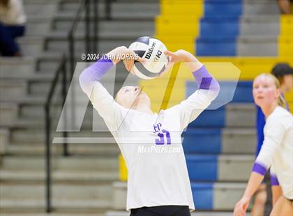 Thumbnail 1 in Leo @ East Noble photogallery.
