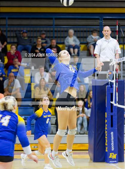 Thumbnail 1 in Leo @ East Noble photogallery.