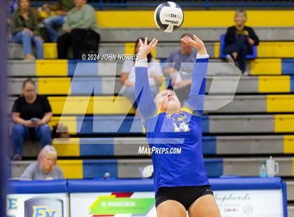 Thumbnail 2 in Leo @ East Noble photogallery.