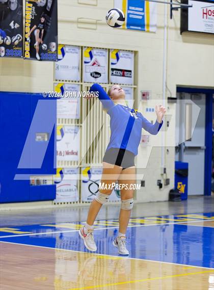 Thumbnail 1 in Leo @ East Noble photogallery.
