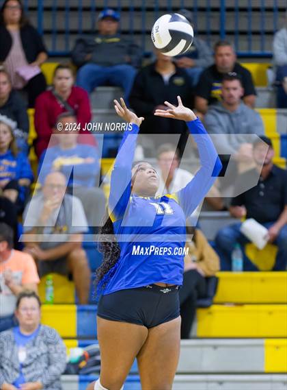 Thumbnail 3 in Leo @ East Noble photogallery.