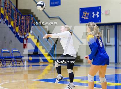 Thumbnail 3 in Leo @ East Noble photogallery.