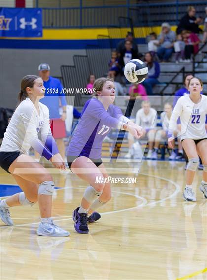 Thumbnail 3 in Leo @ East Noble photogallery.