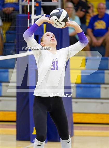 Thumbnail 3 in Leo @ East Noble photogallery.