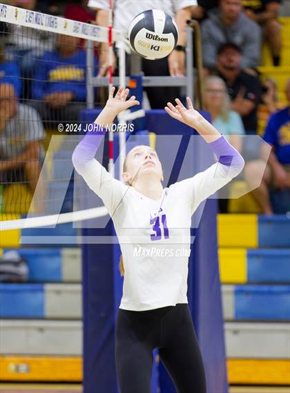 Thumbnail 2 in Leo @ East Noble photogallery.