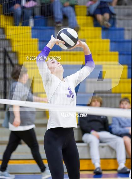 Thumbnail 3 in Leo @ East Noble photogallery.