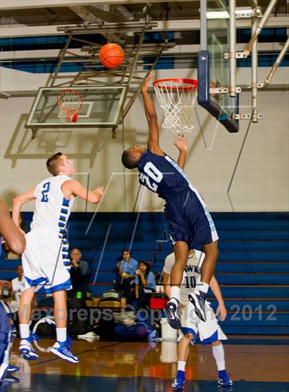 Thumbnail 3 in Alief Elsik vs Lewis Hebron (McDonald's Texas Invitational) photogallery.